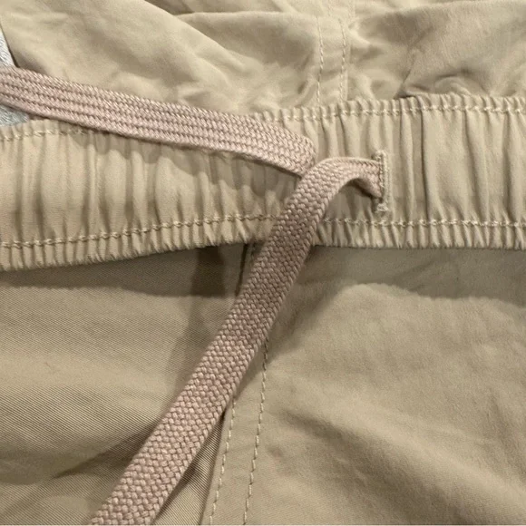 Patagonia Women's M  2.5" Barely Baggies Nylon Shorts Oar Tan Pockets Recycled - Picture 6 of 13